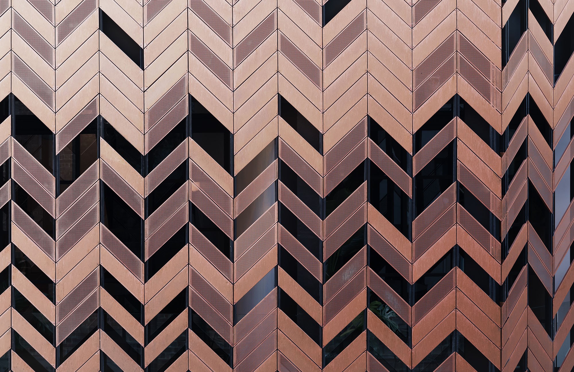 Paramount-Detail