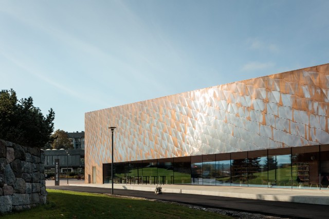 Kirkkonummi_Library_nordic_Copper_Facade-scaled