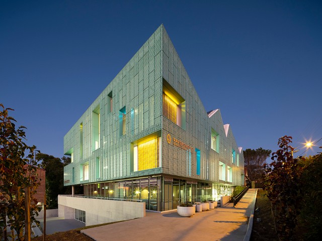 Ravenswood_School_Nordic_Blue6