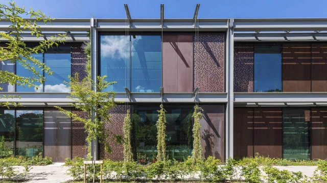 A_Aurubis_Nordic-Copper_Dyson-building-greshams-school-2